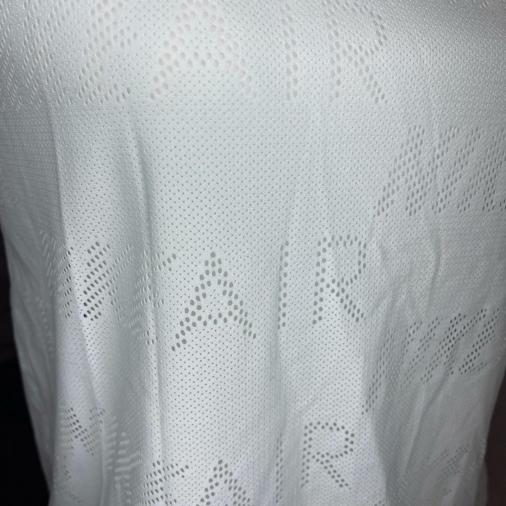 NIKE top - Picture 3 of 4